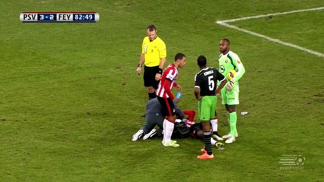Depay squirts water on Kongolo