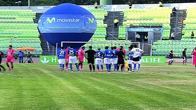 Vénézuela - La bagarre monstre entre hooligans et police