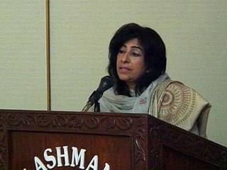 Farha Deeba: Renowned Actress and Singer 🎤