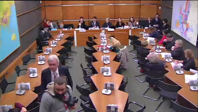 Audition de M. Emmanuel Macron, sur le projet de loi pour la croissance et l'activité - Mercredi 17 Décembre 2014