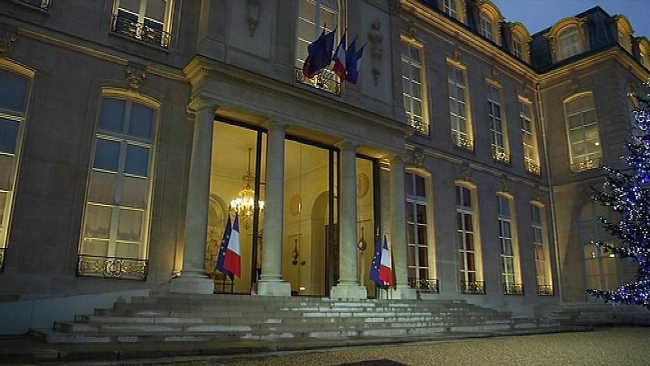 Dîner à l'Elysée: de quoi François Hollande et ses convives ont parlé