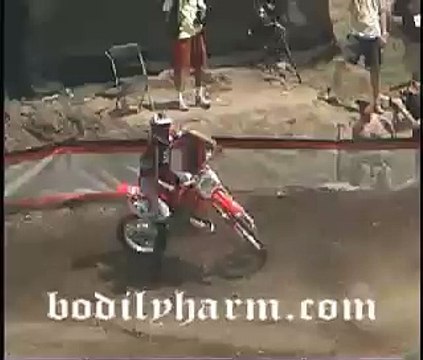 petit gamelle en cross aie aie aie