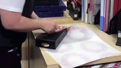 Emballage papier cadeau en un rien de temps !