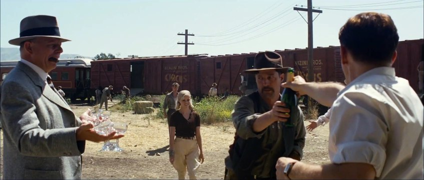 De l'eau pour les éléphants Extrait 2 Rosie notre sauveuse