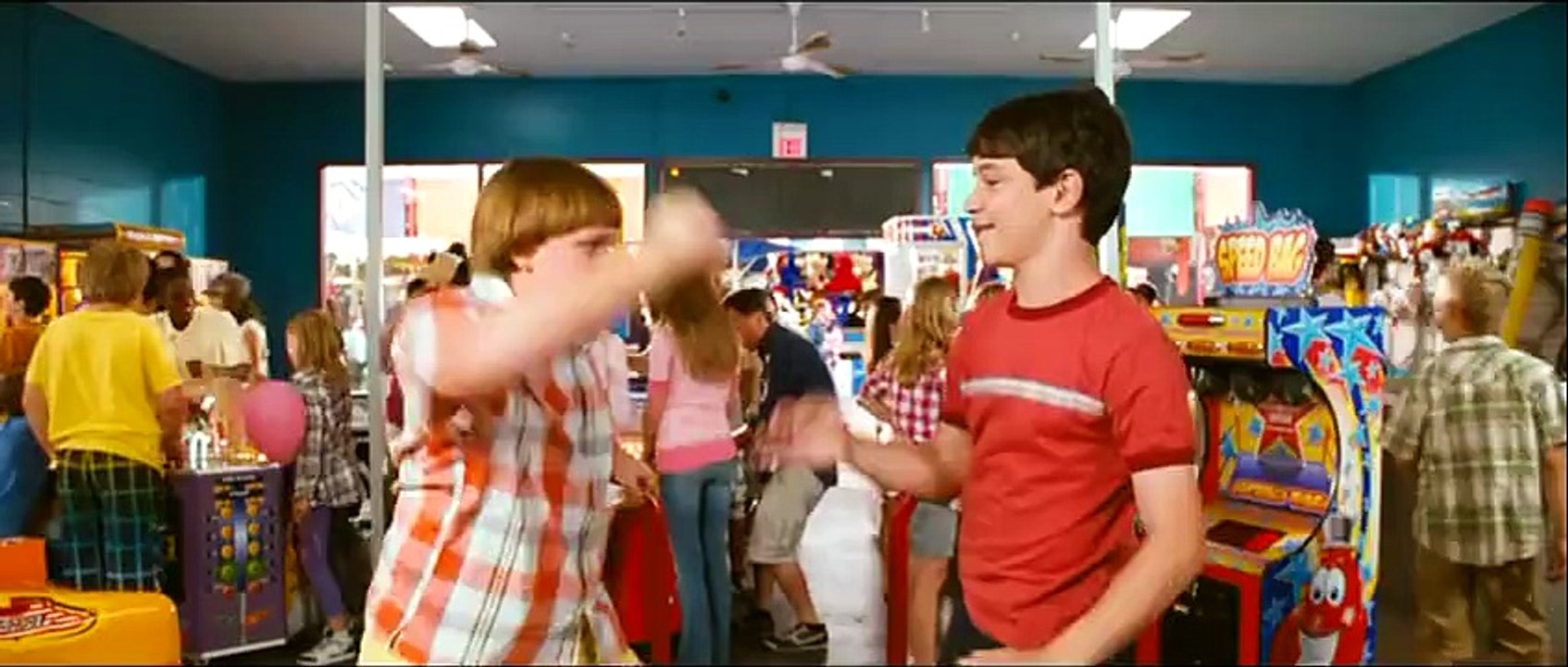 Diary Of A Wimpy Kid_ Dog Days - UK Trailer