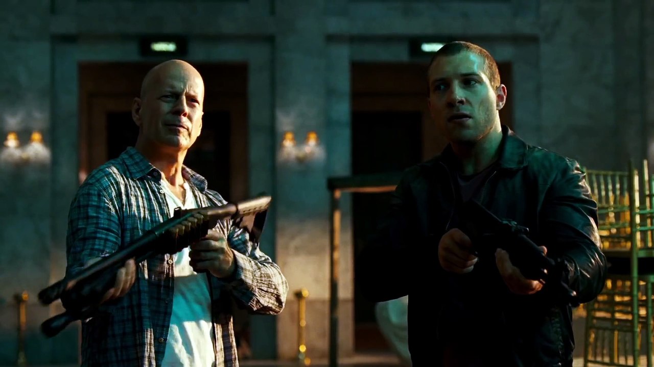 Die Hard _ Belle journée pour mourir - Extrait Ballroom Fight VF HD