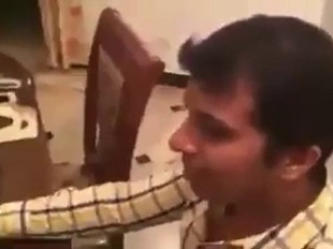 how to check a note whether it is fake or original amazing tip.....