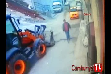 Baba ile oğul ölümden böyle döndü