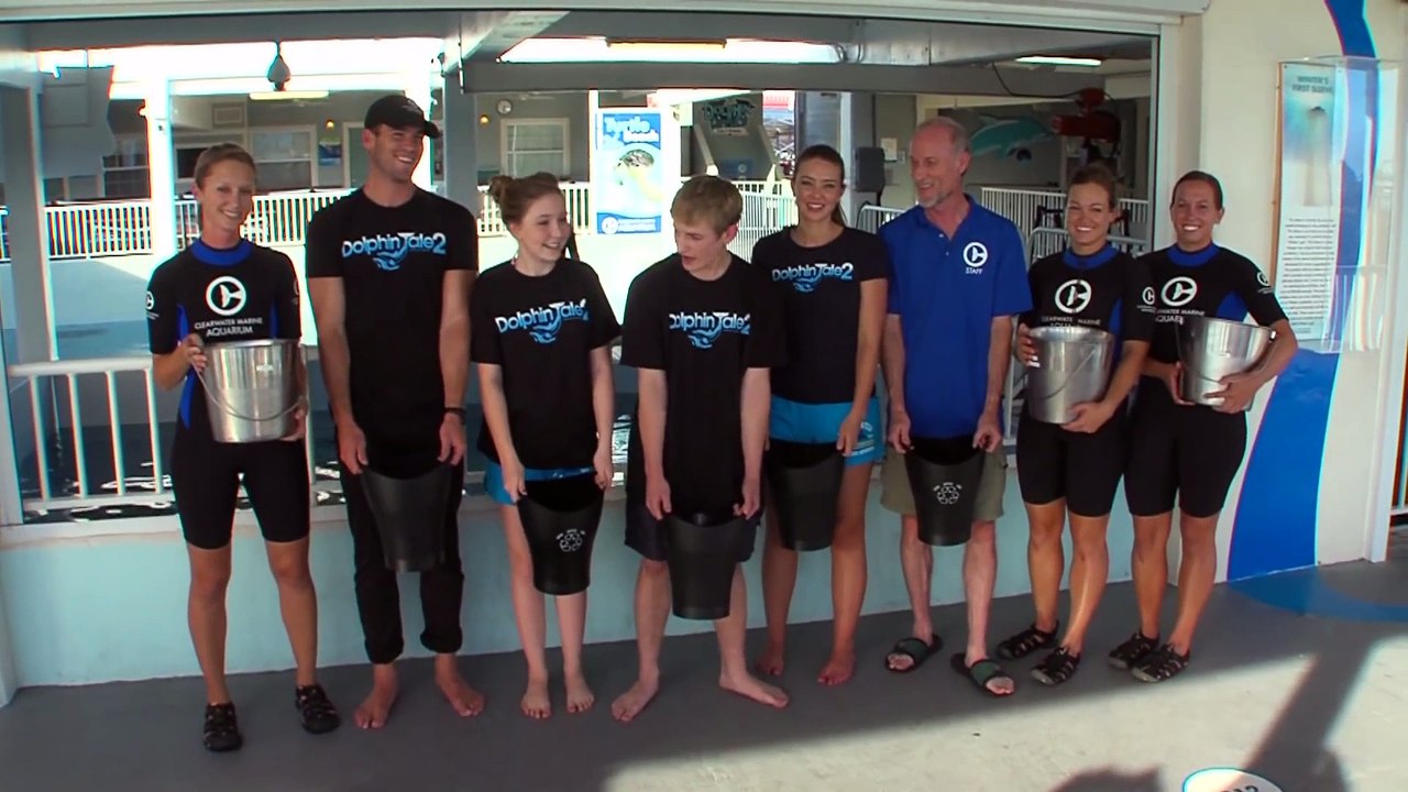 Dolphin Tale 2 Cast Takes the ALS Ice Bucket Challenge