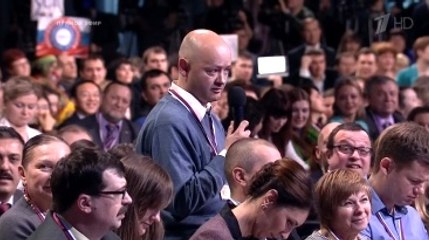 Sarhoş Rus Muhabir, Putin'i Zor Durumda Bıraktı