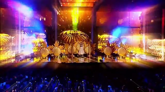 Deepika Padukones sizzling performance at IIFA Awards 2014 - [FullTimeDhamaal]