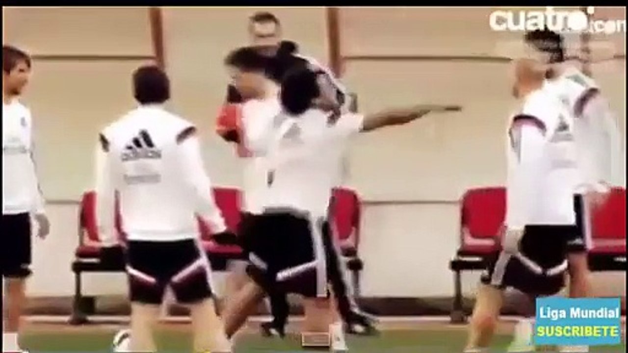 Cristiano Ronaldo se burla de James Rodriguez por caño de Pepe en Marruecos   Real Madrid