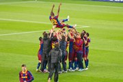 Abidal mantejat després del FC Barcelona - Reial Madrid (Temporada 2010/11)