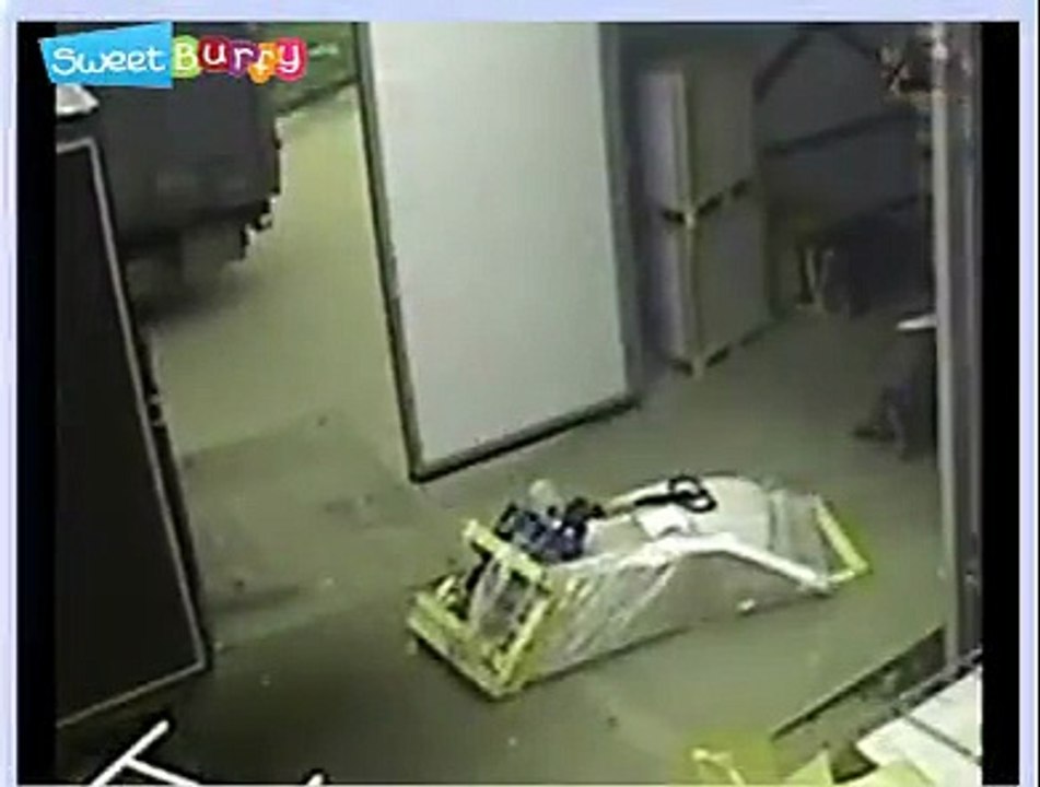 How not to unload a truck :)