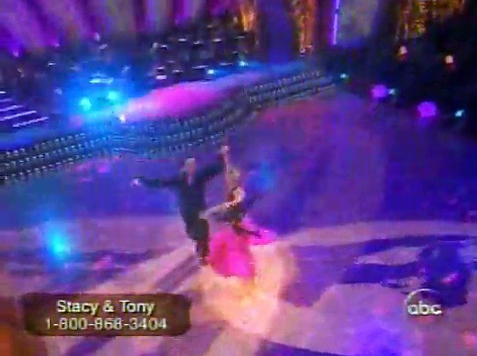 Stacy Keibler & Tony Dovolani - Waltz