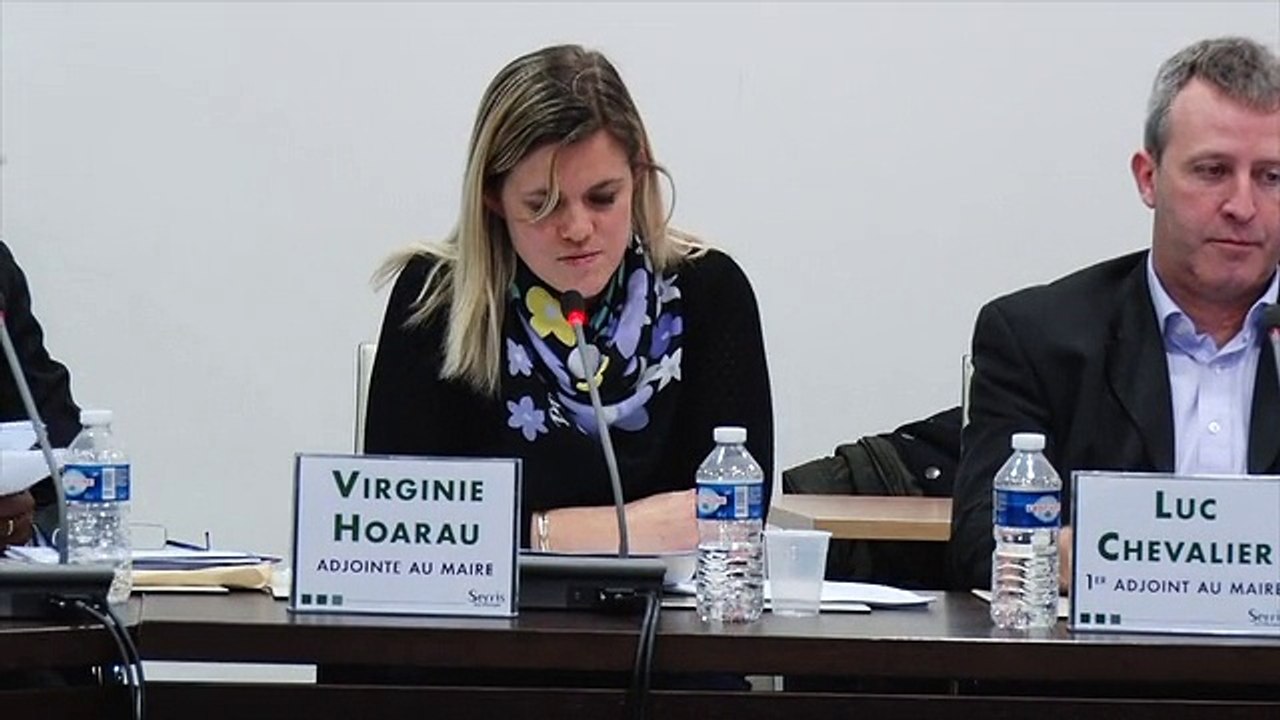CM 15/12/14 -10- Avenant à la convention de financement pour la gestion des établissements d'accueil des enfants âgés de moins de 6 ans - Crèche collective "les 1001 Bulles"