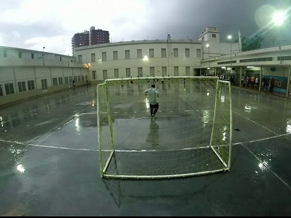 Martinez Vila Tomas 141130 gol ok