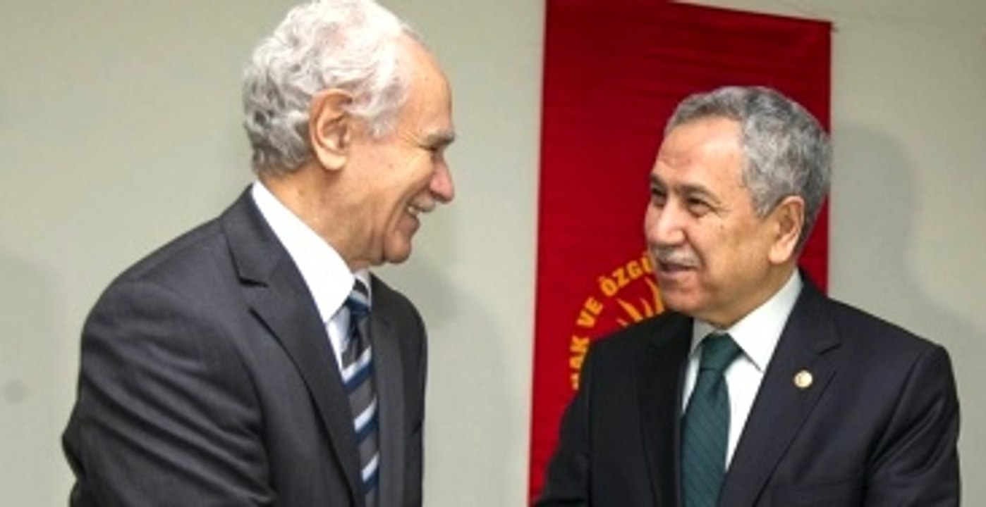 Bülent Arınç, KCK'yı Kürt Partilerine Şikayet Etti