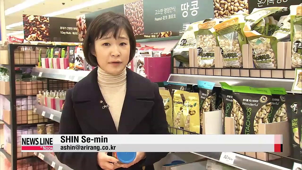 Korean Air "nut rage" scandal leads to macadamia nut craze