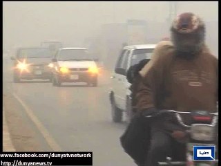 Dunya news- Dense fog blankets several cities of Punjab