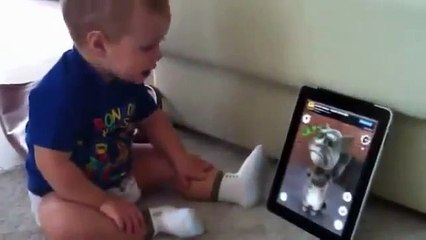 Funny Baby videos - Baby talking with dog