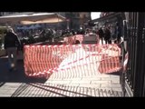 Napoli - Crollo in Piazza Dante, passante ferita (18.12.14)