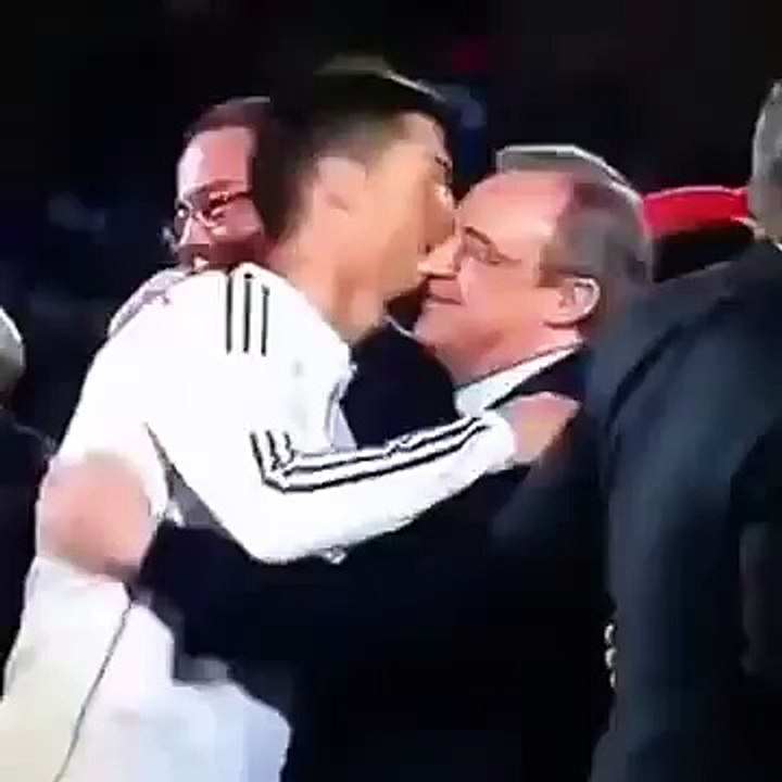 تجاهل كريستيانو رونالدو لبلاتيني