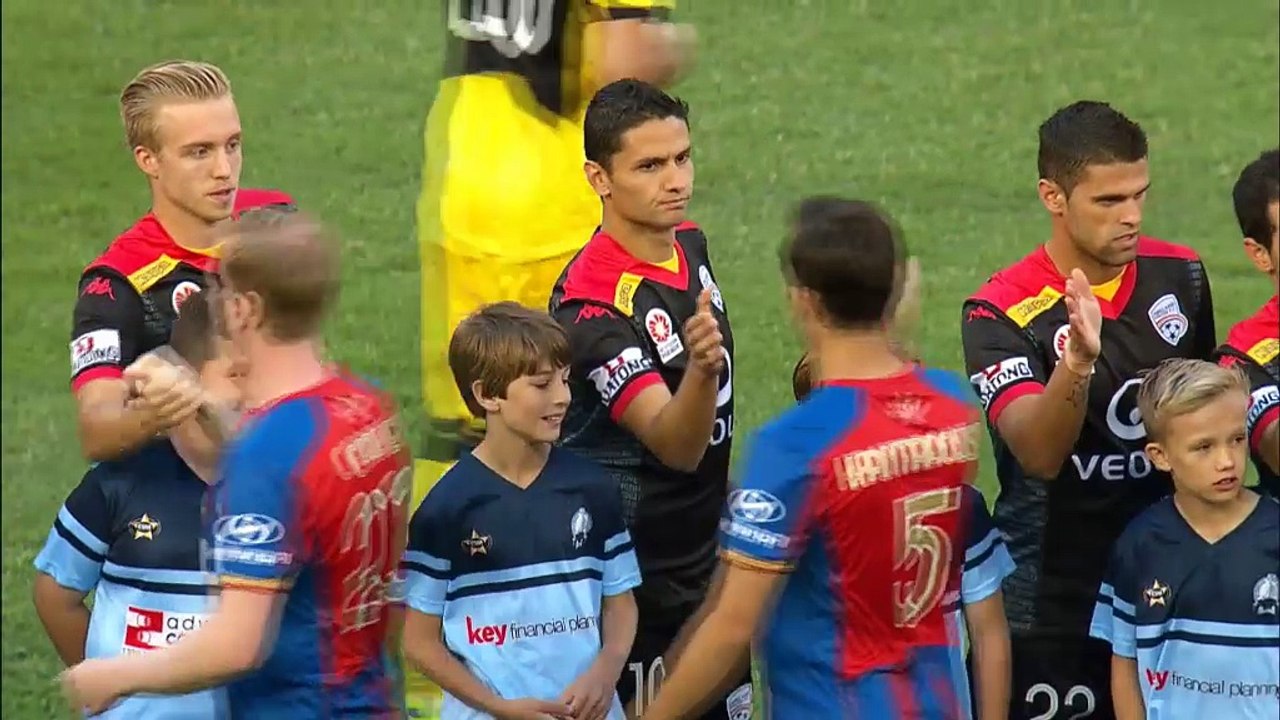 A-League: Newcastle Jets 2-1 Adelaide United