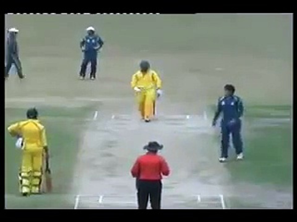 HAMZA NEW PAKI FAST BOWLER