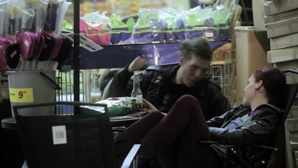 SOMETHING MUST BREAK - Bande-annonce VO