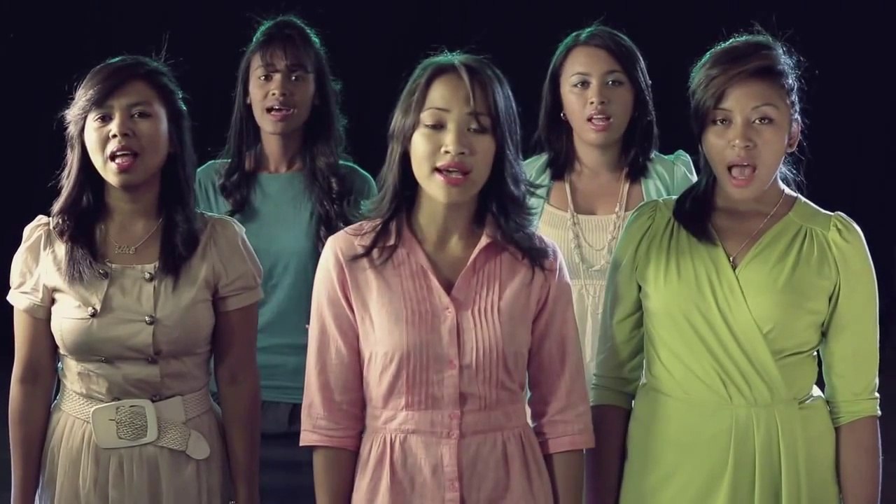 THE SINGERS OF JESUS  -  Mandondona  (gasy HD - malagasy)