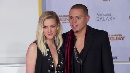 Ashlee Simpson est enceinte
