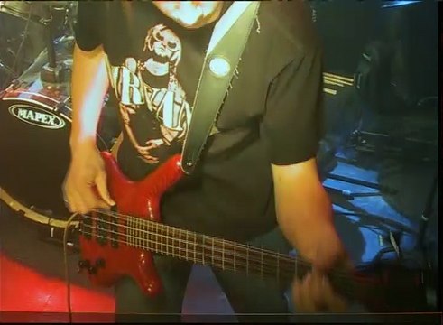 Extrait du concert de Breadline (filmé, sonorisé et éclairé par la section AVP du Lycée R. Schuman et M. Gaetan Ortega