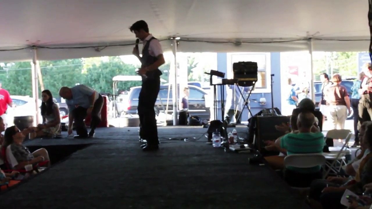 Drake Milligan chating with the tent crowd at Elvis Week 2014 video