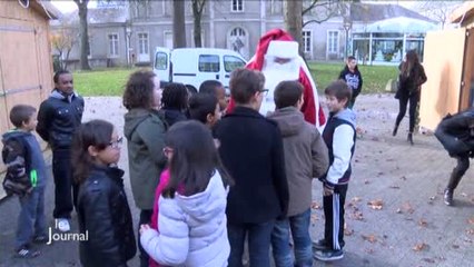 La Roche-sur-Yon : Le sapin de Noël décoré par les enfants