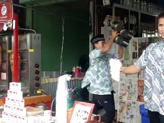 Aw Sum Way To Shake A Milk - Genius Kid - WhatsApp Trending Videos