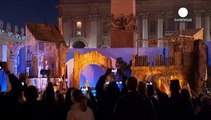 Piazza San Pietro ''illumina'' il natale: sostenibile e fraterno