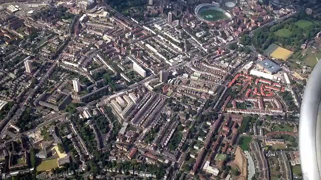 London Heathrow Landing - Pakistan International Airlines - (PIA) Boeing 777-340ER