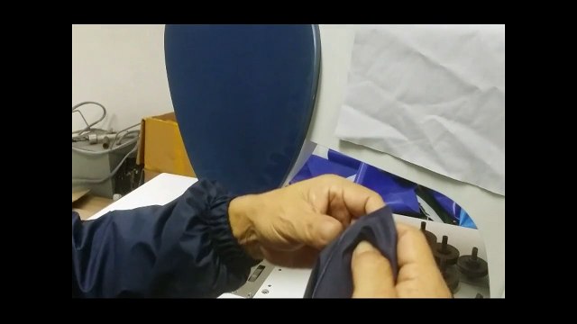 Máquina de coser por ultrasonido que sella y corta telas no tejidas