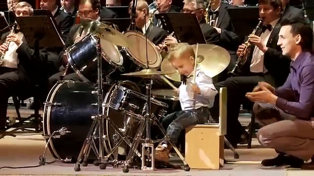 [HD] Lyonya Shilovsky - 3 Years Old Russian Drummer Leads Orchestra of Adult Musicians