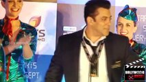 Fans Plead Salman Khan To Keep Hosting Bigg Boss 8 !