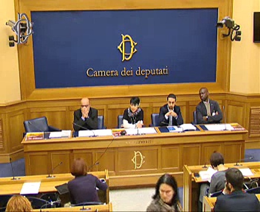 Roma - Caporalato - Conferenza stampa di Khalid Chaouki (19.12.14)