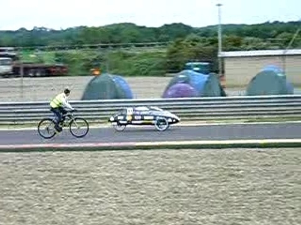 proto UTeCia pendant les essais a Nogaro