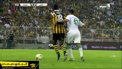 محمد نور يتلاعب بلاعبي الاهلي - ديربي ذهاب الدوري ٢٠١٥/٢٠١٤م