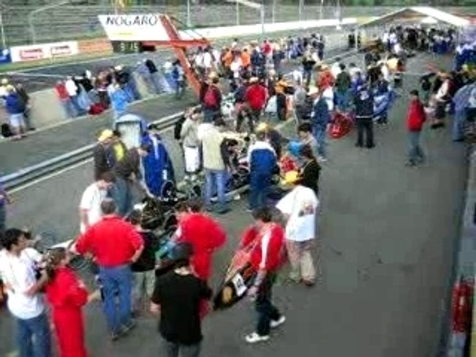 Apercu des stands a Nogaro