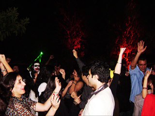 Desi Girl vs Destination Unknown Mash up Remix Dj Buland