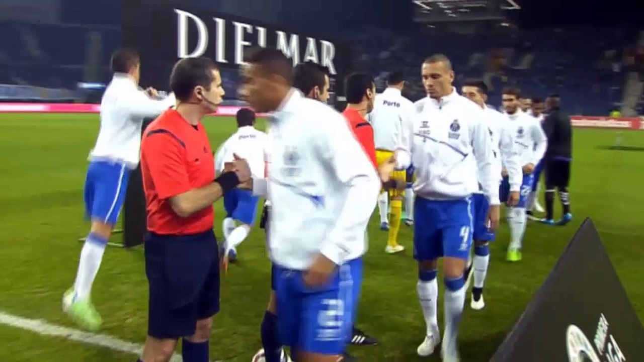 Porto mit Kantersieg dank Joker Brahimi