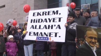 İstanbul Merkezli "Paralel Yapı" Operasyonu Protesto Edildi