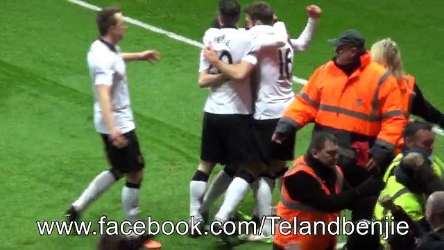 But de Radamel Falcao filmé par un fan lors Aston Villa - Manchester United