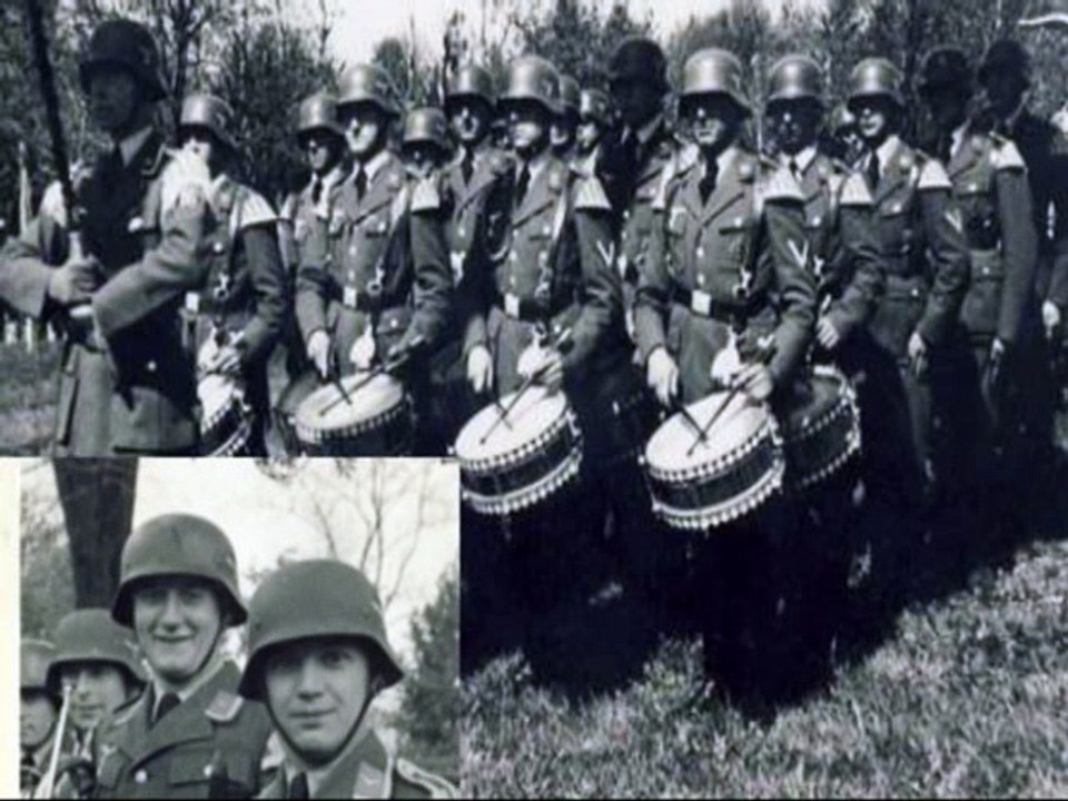 Denn wir sind zwei Grenadiere Musikkorps des Luftnachrichten-Regt. des Oberbefehlshabers der Luftwaffe Erich Kiesant mit Soldatenchor